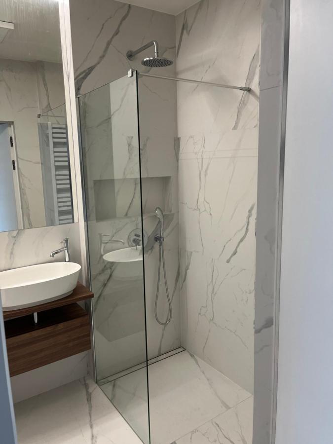 Warsaw Home Suites Екстериор снимка