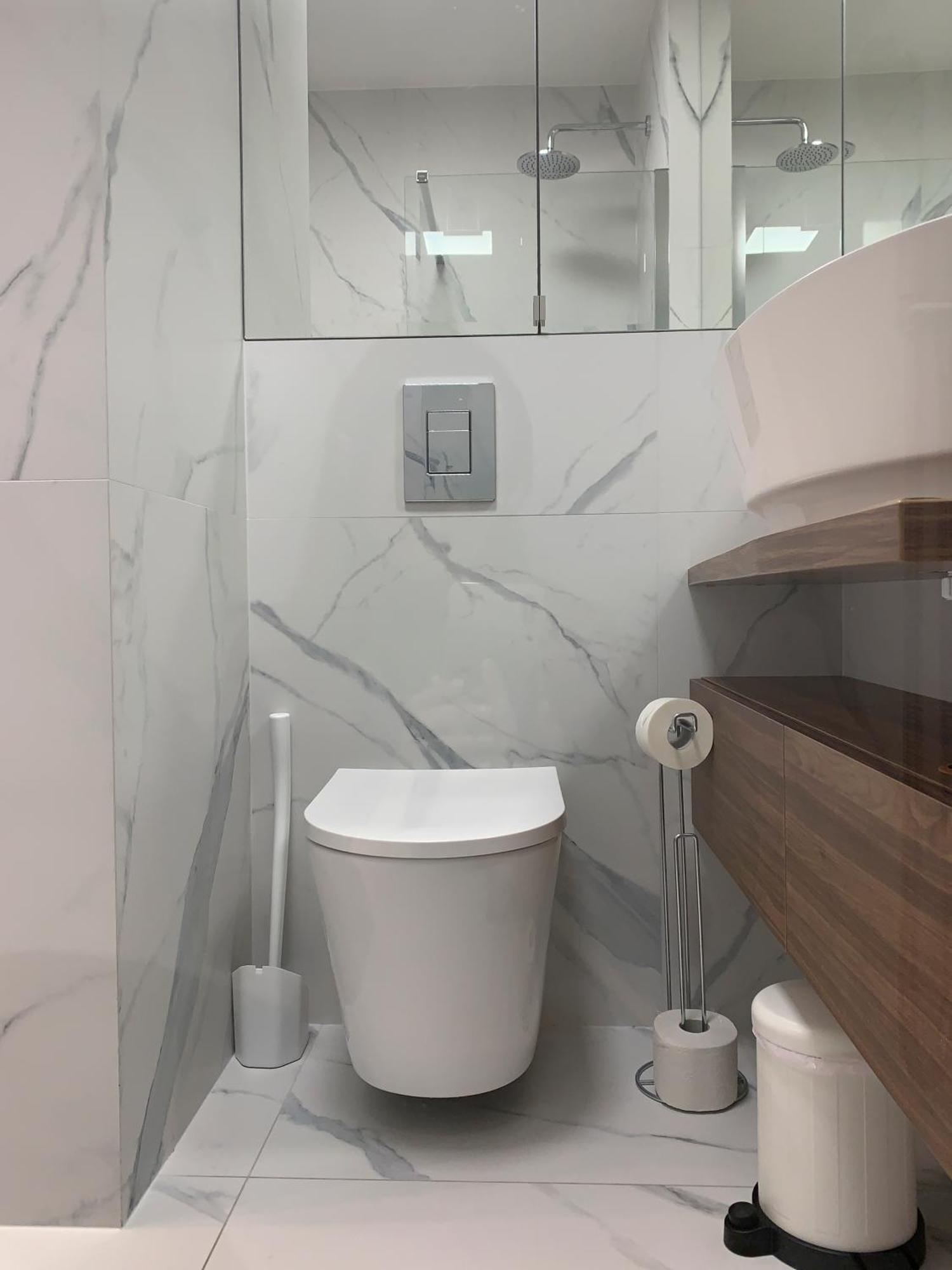 Warsaw Home Suites Екстериор снимка